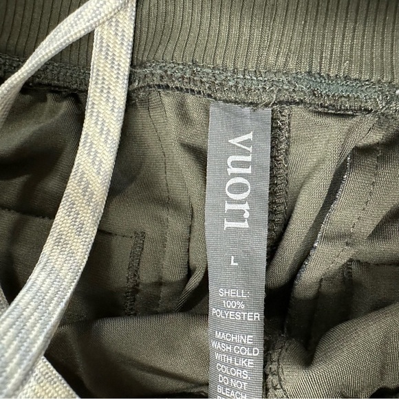 Vuori sz large athletic joggers A14 - Picture 4 of 5
